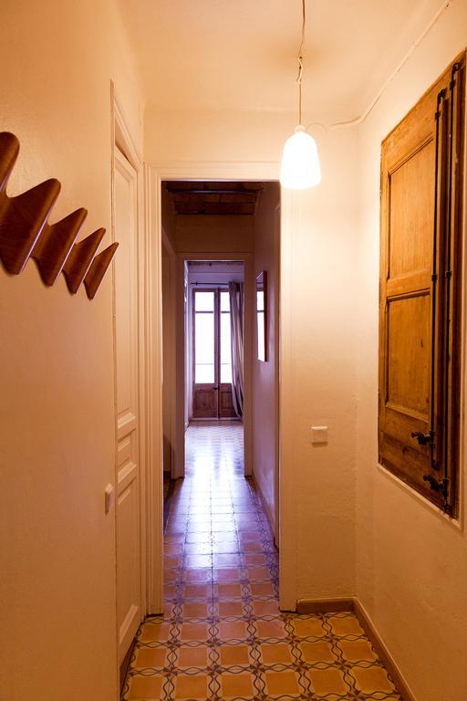 Piso En Poblesec Apartment Barcelona Bagian luar foto