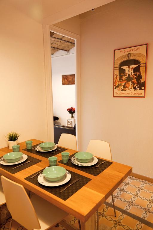 Piso En Poblesec Apartment Barcelona Bagian luar foto